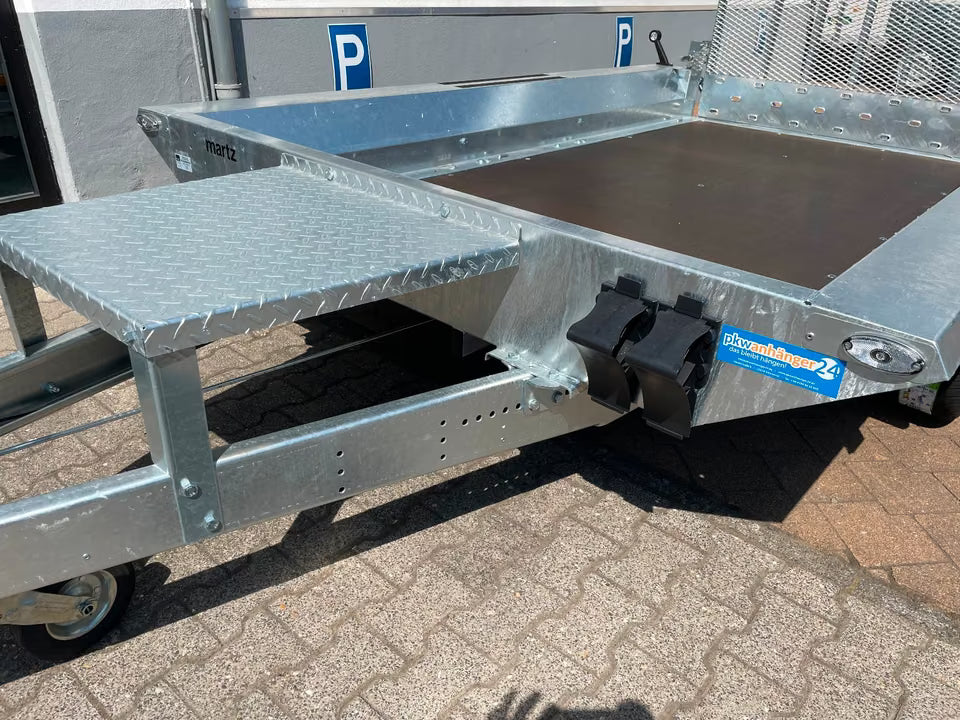 Martz Bau 3 300