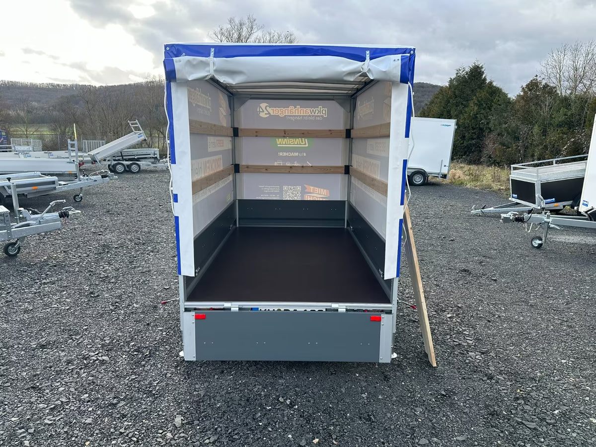 Unsinn Planenanhänger 1.300kg